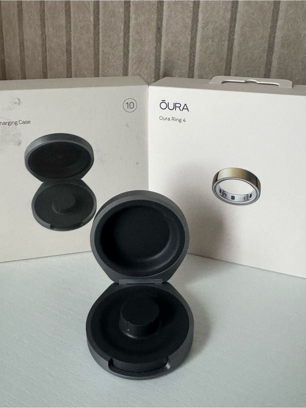 New Sealed Oura Ring 4 Gold Size 10 + Portable Charging Case